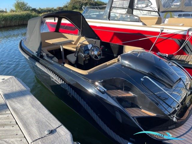 Tender Gentleman´s Launch 600XL