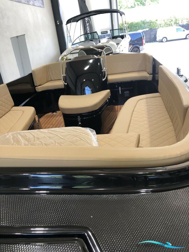 Tender Gentleman´s Launch 600XL