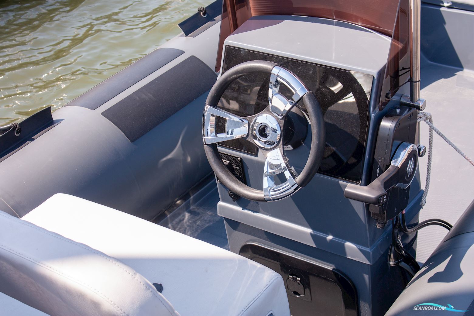 Tiger marine Dive Master 520
