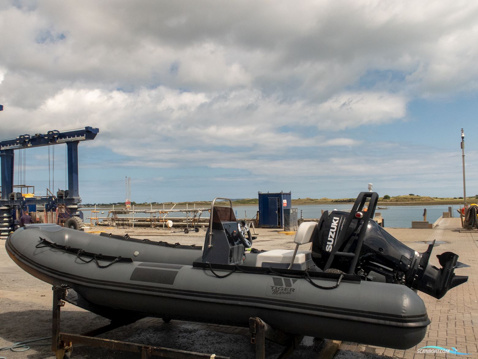 Tiger marine Dive Master 520