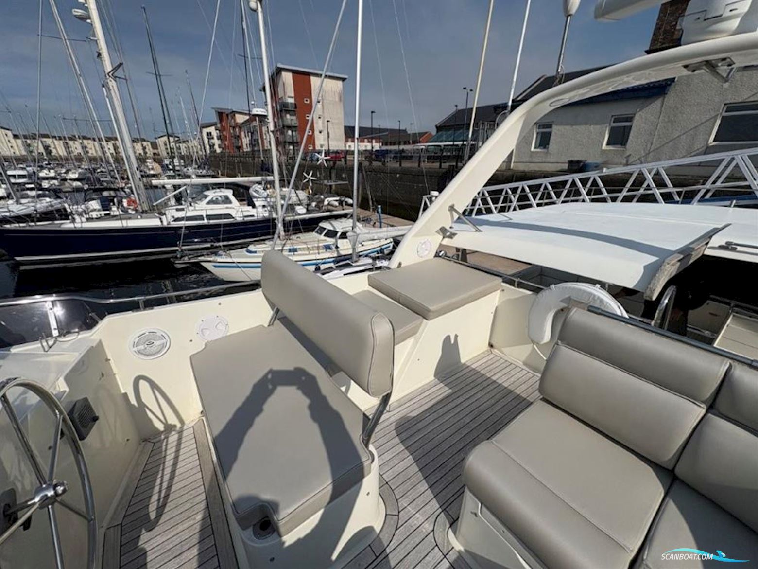 Trader  535 Signature