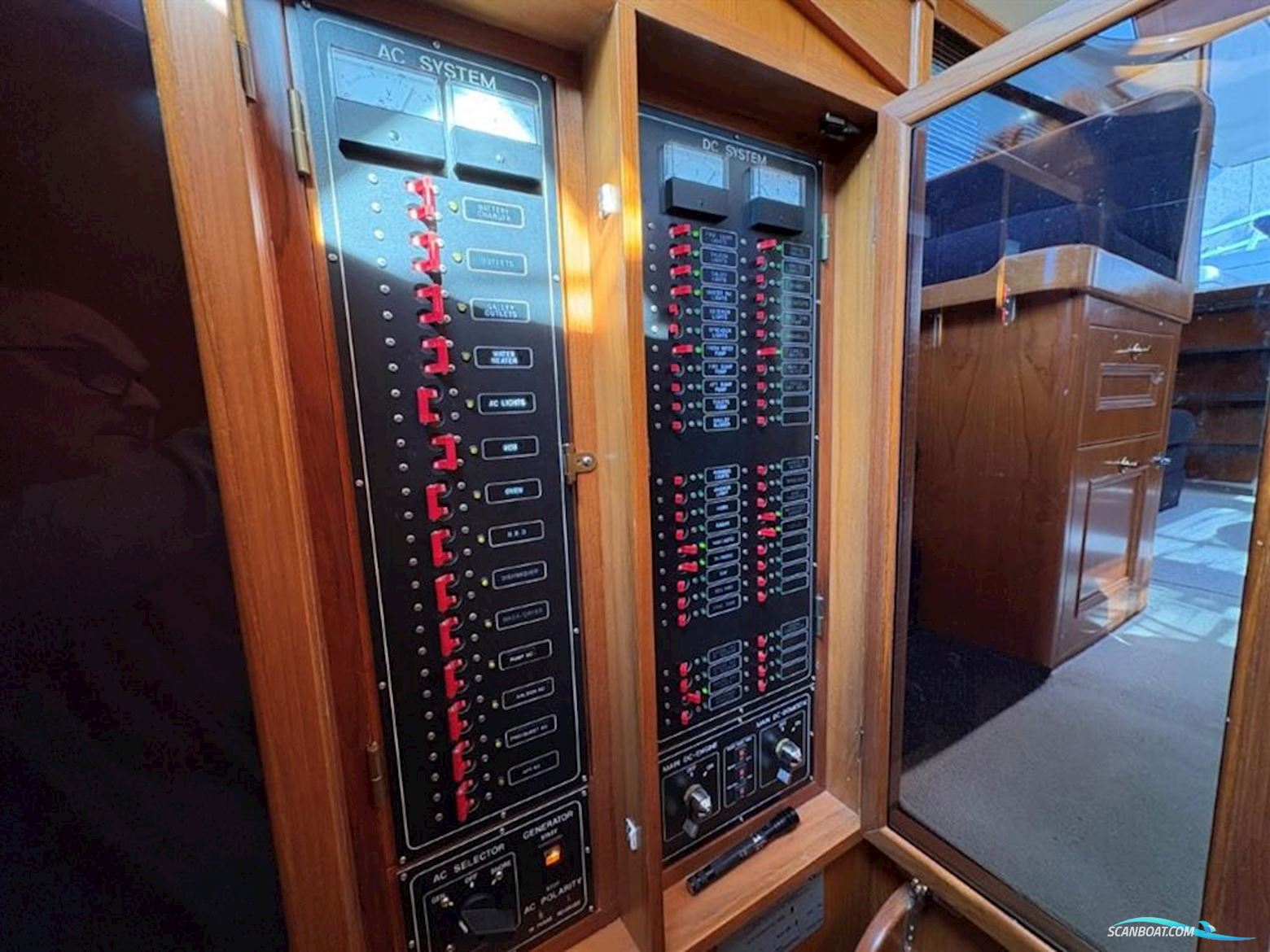 Trader  535 Signature