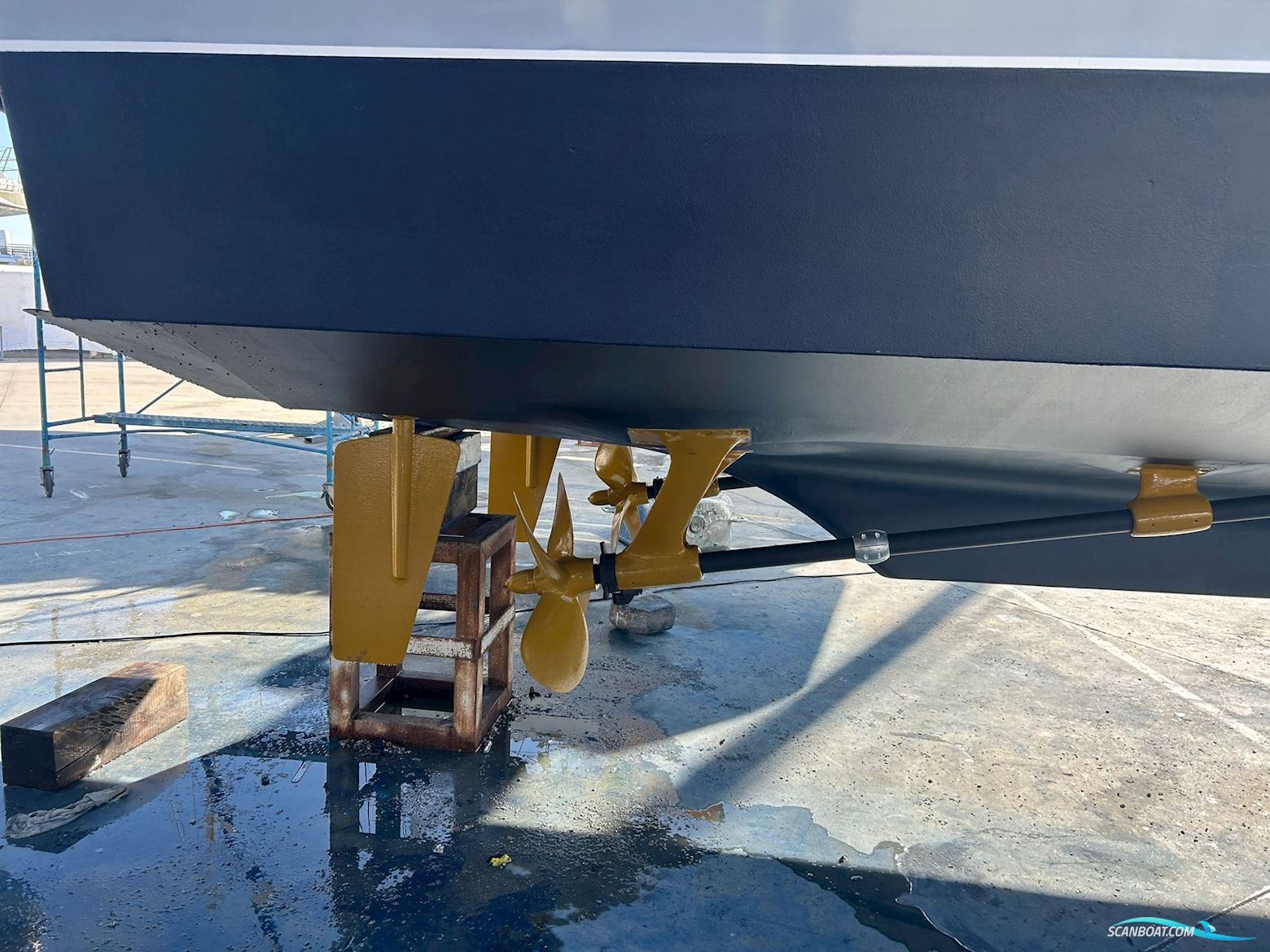 Trader 47 Flybridge  Cruising Motor Yacht or Live Aboard