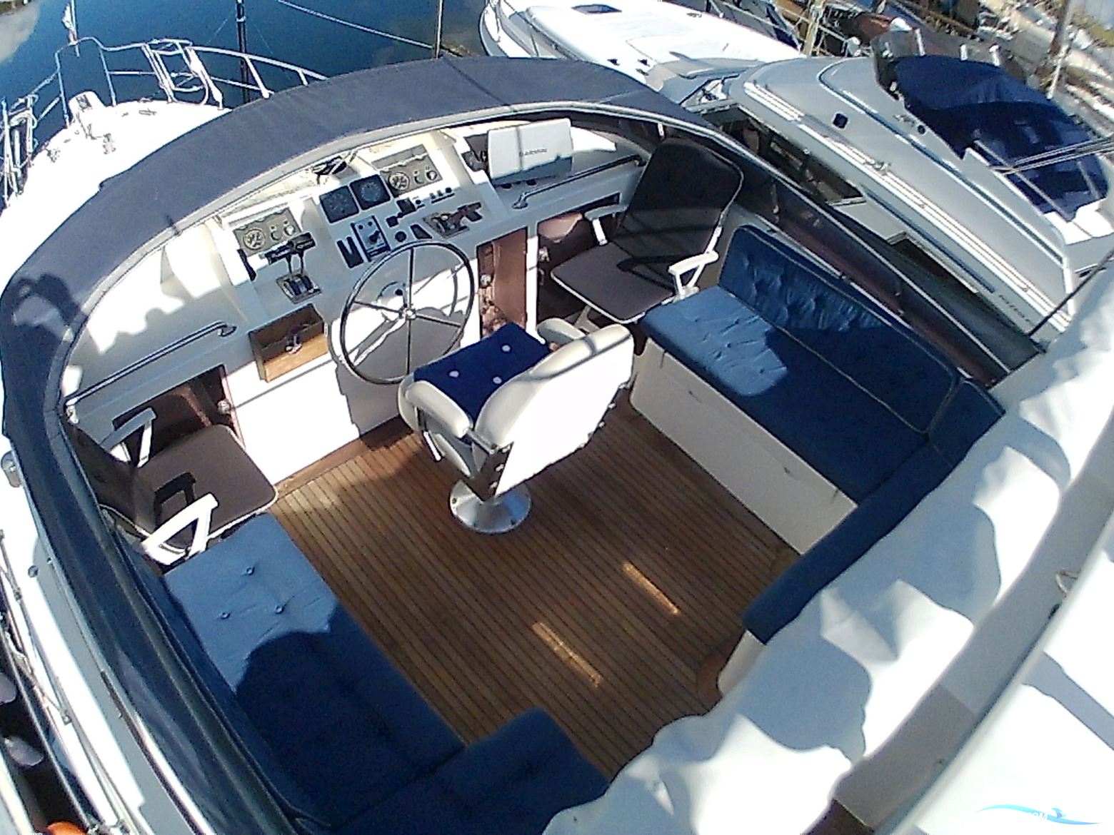 Tradewind 43 Sundeck