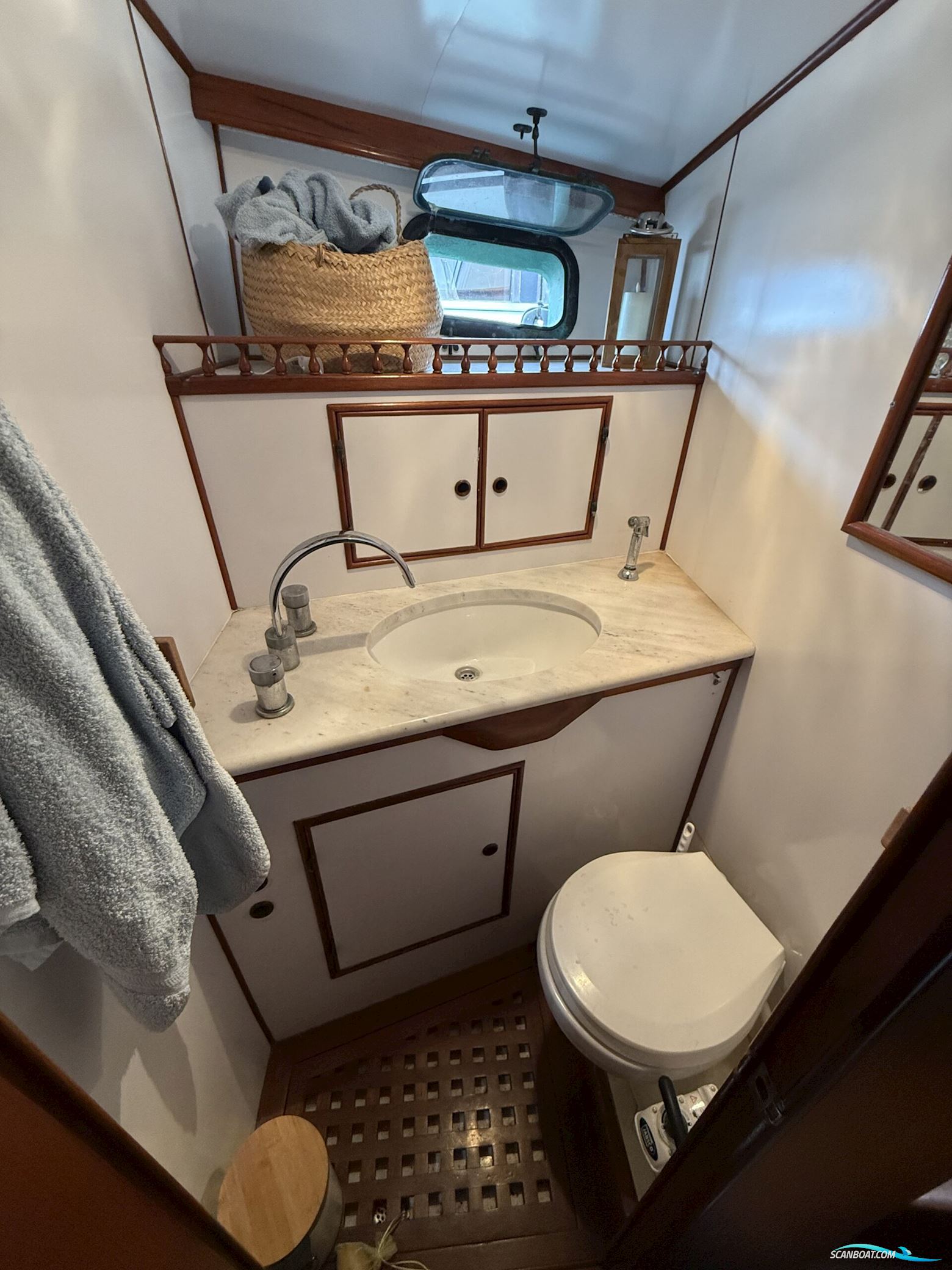 Trawler Blue Ocean 50 med bådplads i Gilleleje.