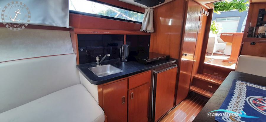 Trojan Yacht 25 Express