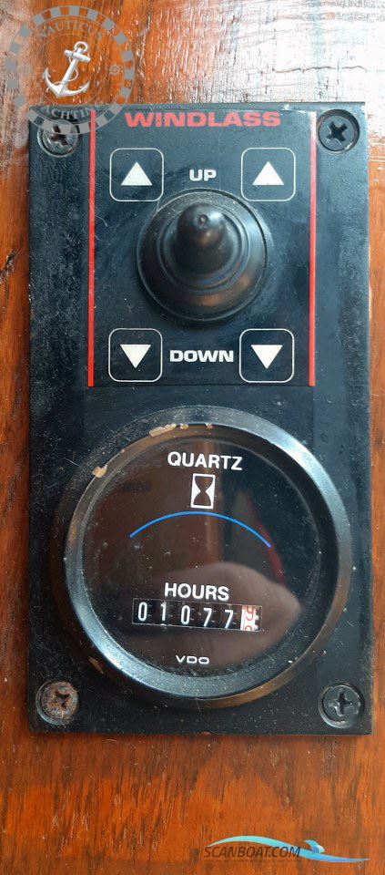 Trojan Yacht 25 Express