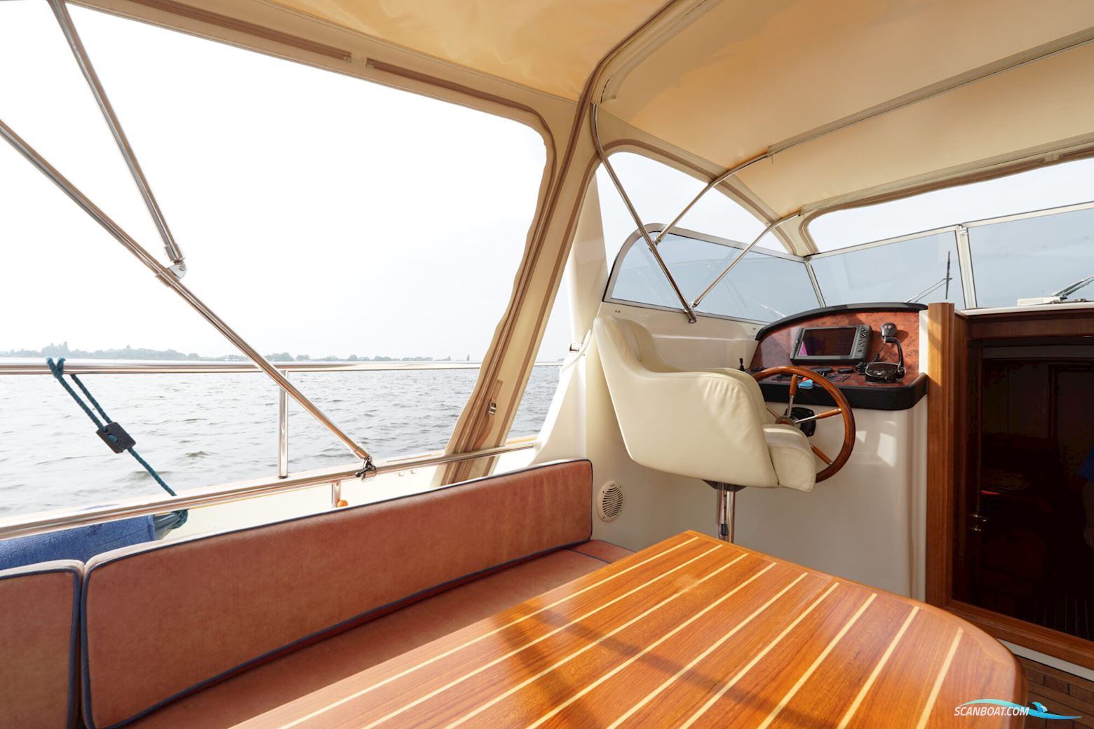 Tryvia 1100 OK Cabrio Spiegeldeur