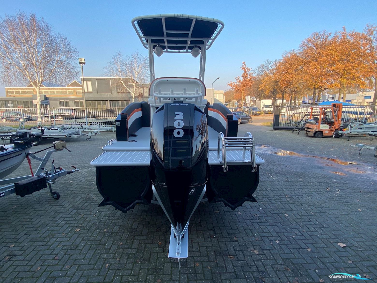 T.Top Funcruiser 8.2 Verado 300 Pontoonboot