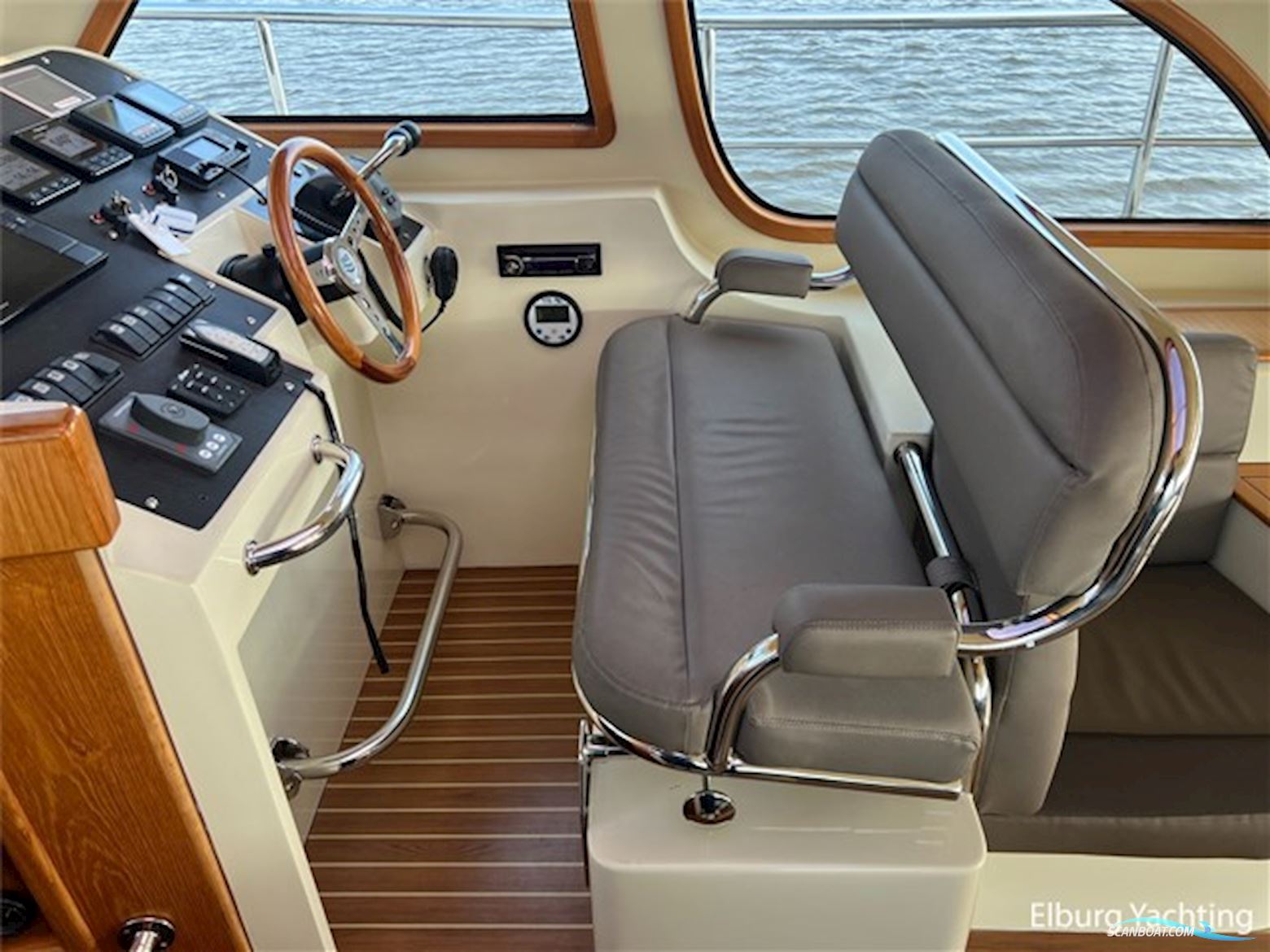 Tuna 40 Sportivo - Stabilizer