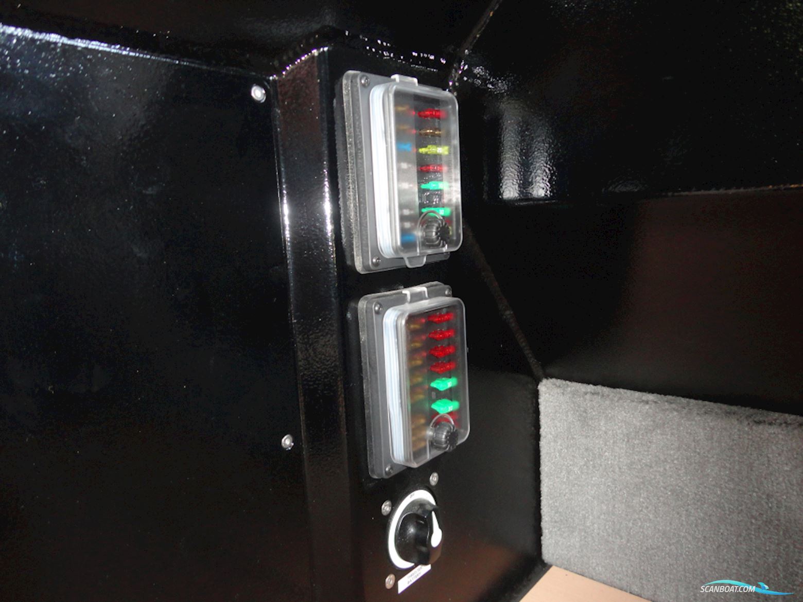 Ums Boat Cabin Cruiser