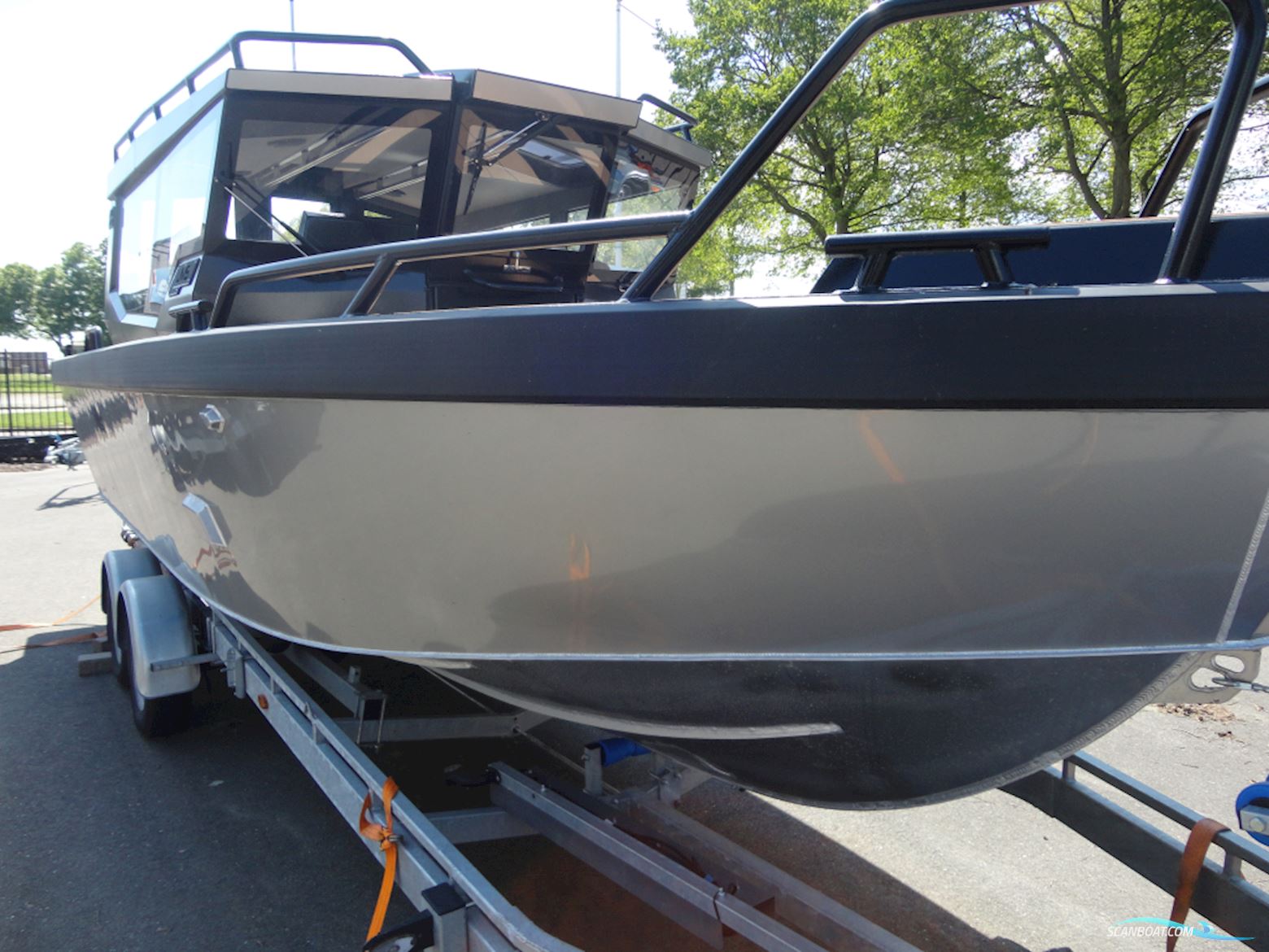 Ums Boat Cabin Cruiser