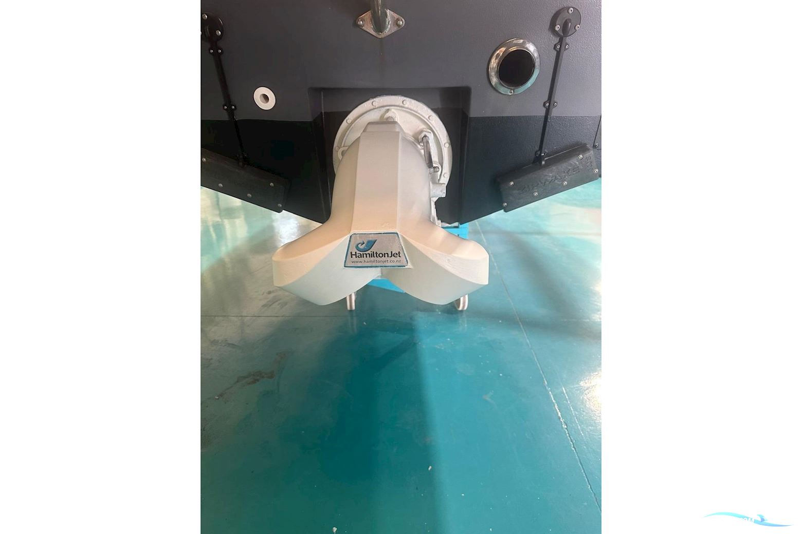 Unclassified 650 Inboard Jet Drive