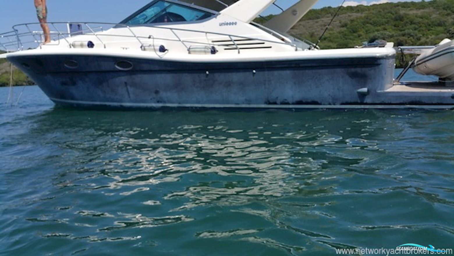 Uniesse 42