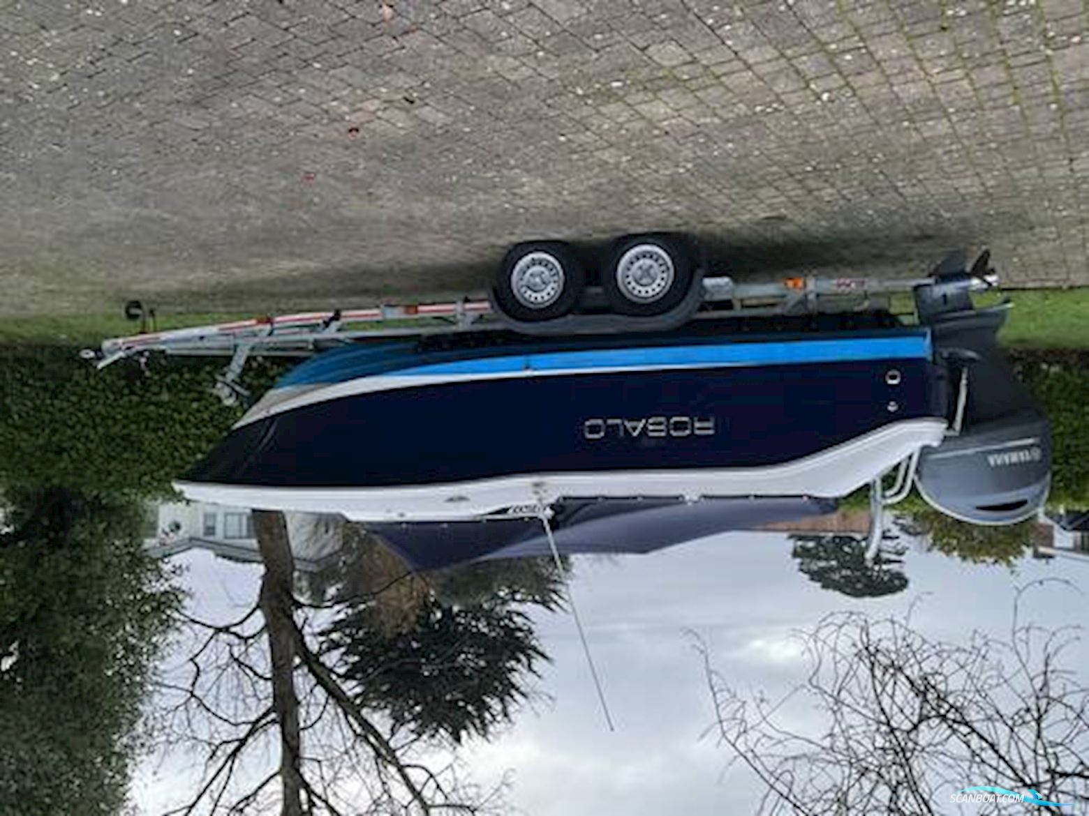 Unique Robalo R207 Dual Console Motorbåt 2018, med Yamaha F200XB motor, England