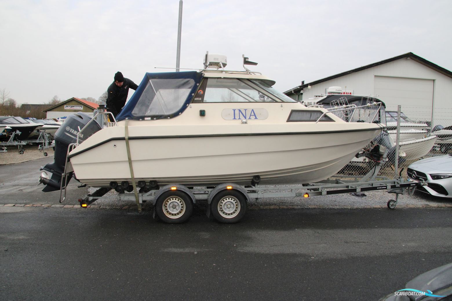 Uttern 6200 CC
