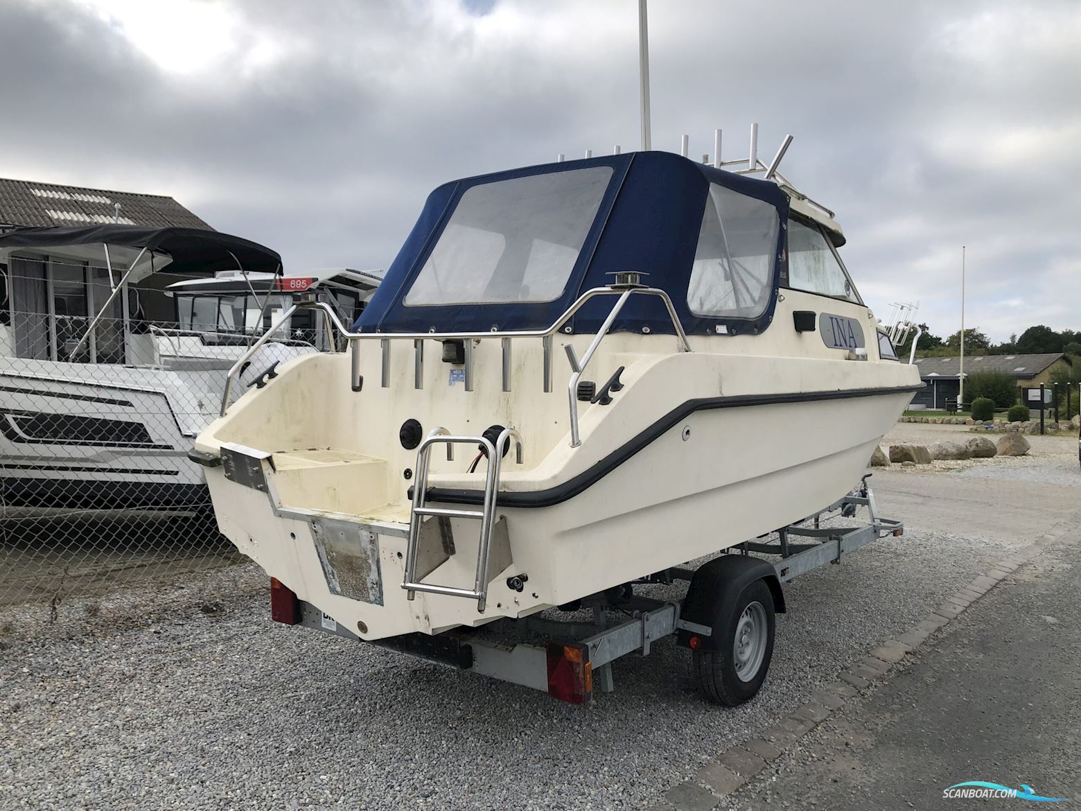 Uttern 6200 CC