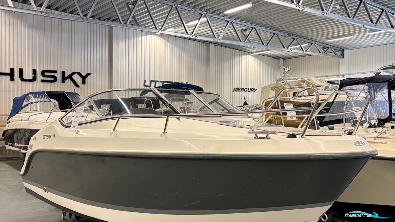 Uttern D57 Motorbåt 2014, med Mercury motor, Sverige