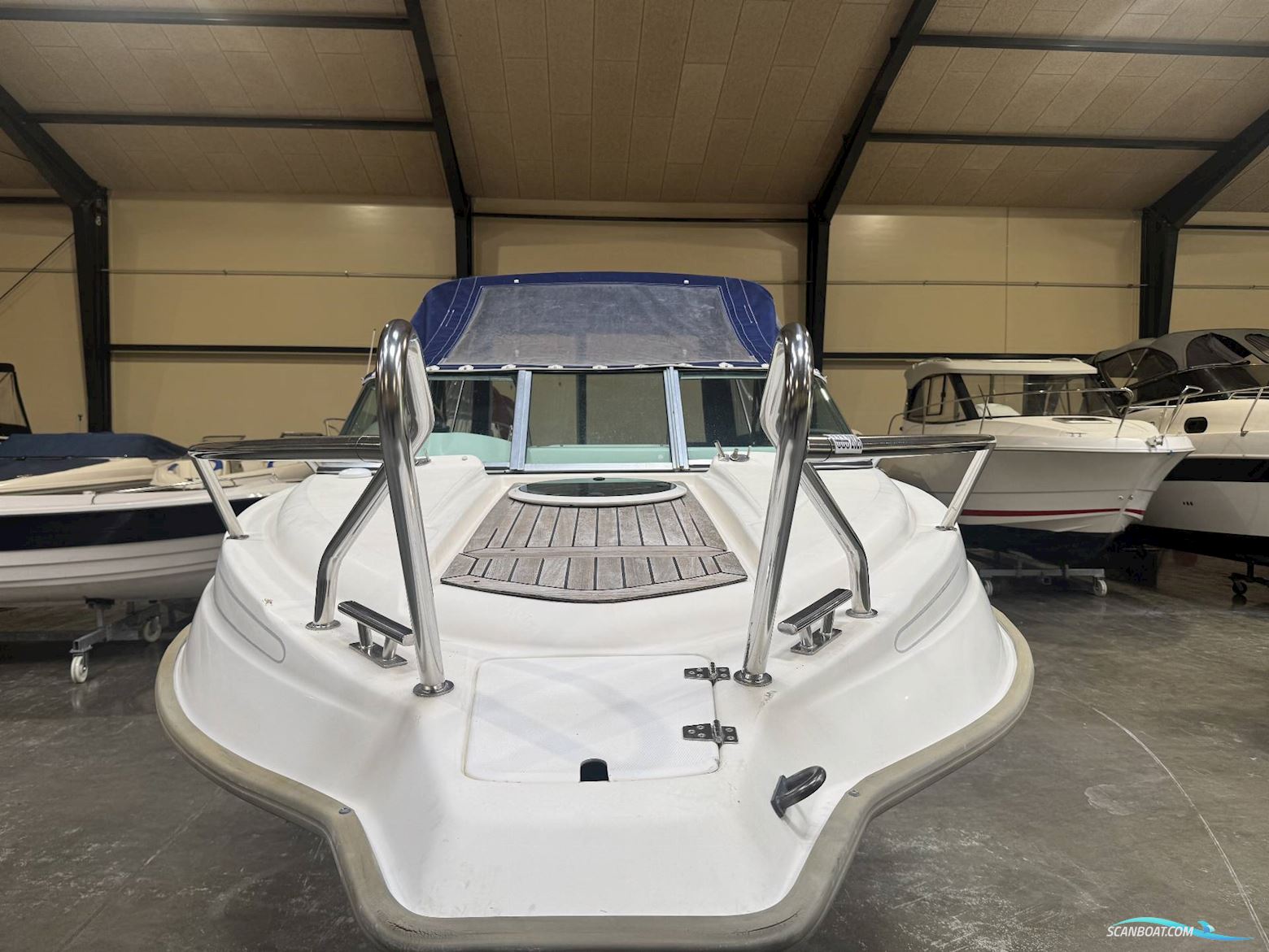 Uttern D68 Exclusive - Mercruiser 4.3