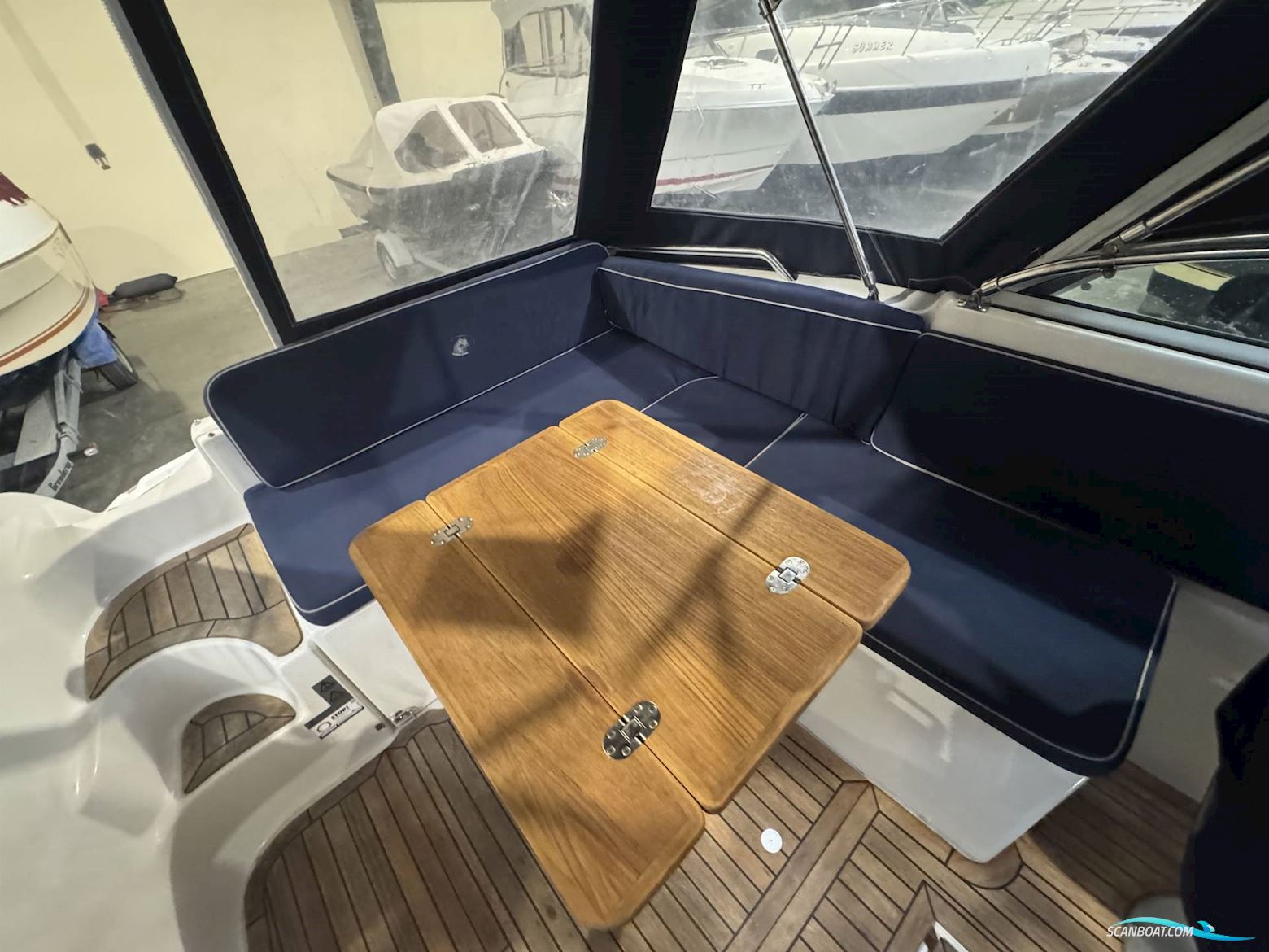 Uttern D68 Exclusive - Mercruiser 4.3