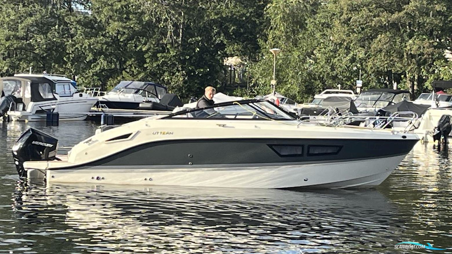 Uttern D77 Motorbåt 2022, med Mercury motor, Sverige