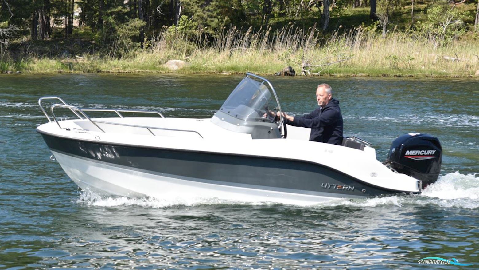 Uttern S45 Motorbåt 2020, med Mercury motor, Sverige