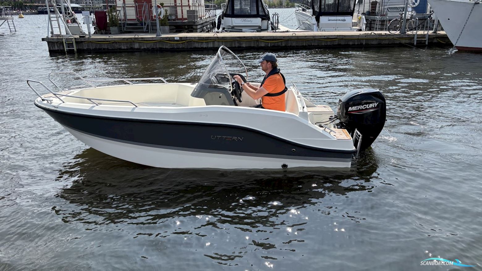 Uttern S45 Motorbåt 2022, med Mercury motor, Sverige