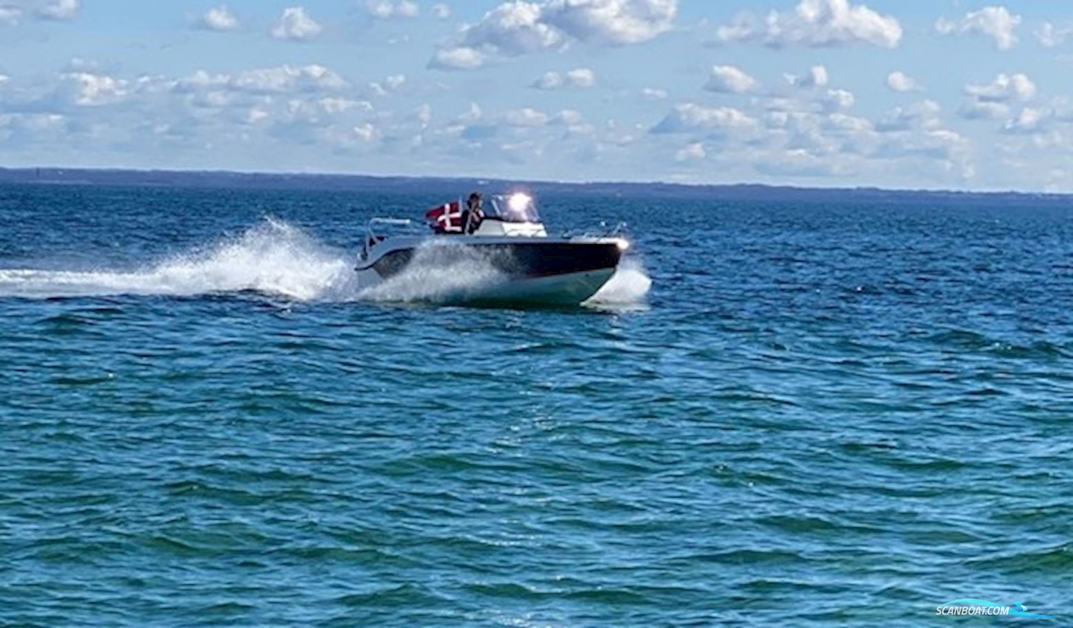 Uttern S53 – Mercury F-115 CT