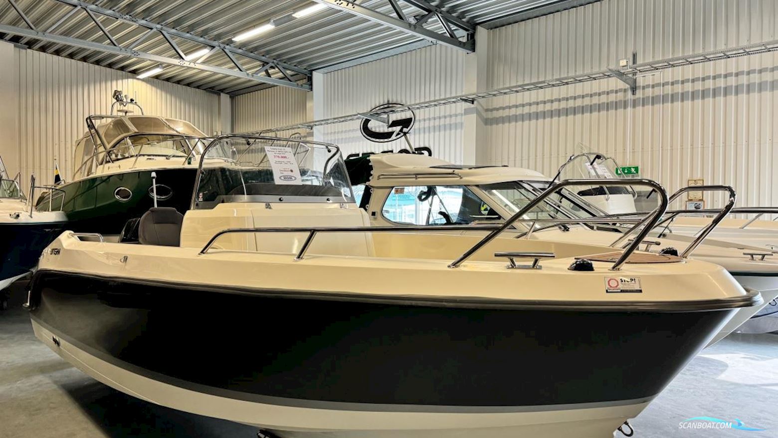 Uttern S62 Motorbåt 2012, med Mercury motor, Sverige