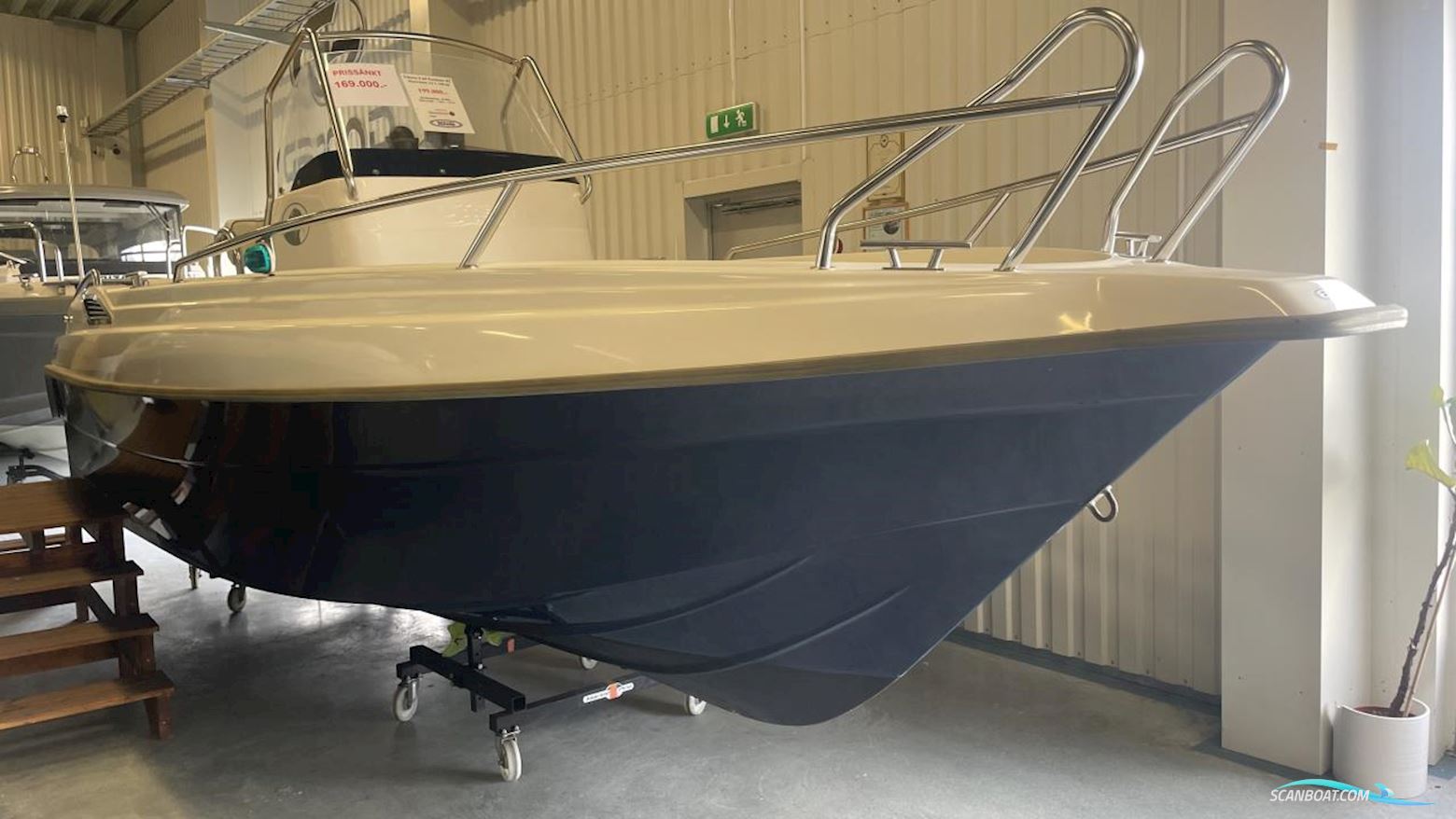 Uttern S64 Exclusive Motorbåt 2002, med Mercruiser motor, Sverige