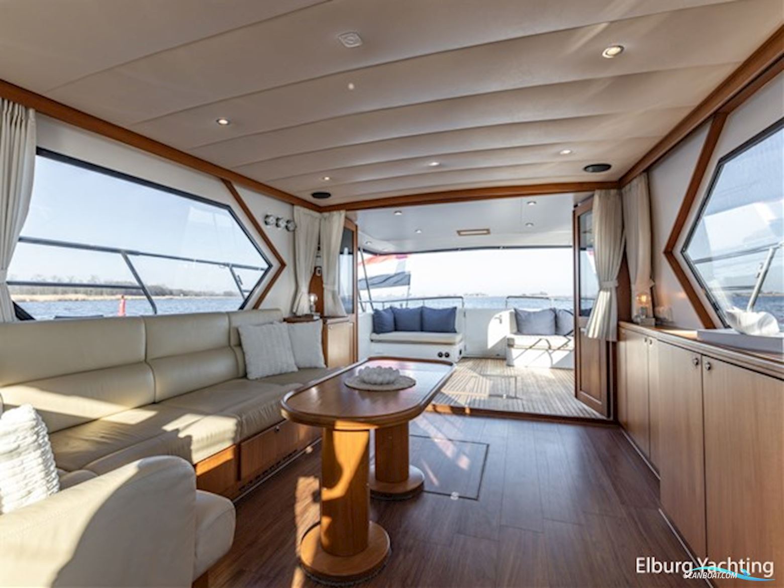 Valk Continental 1600 - Open Kuip