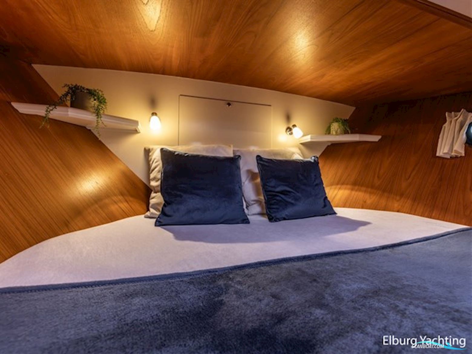 Valk Continental 1600 - Open Kuip