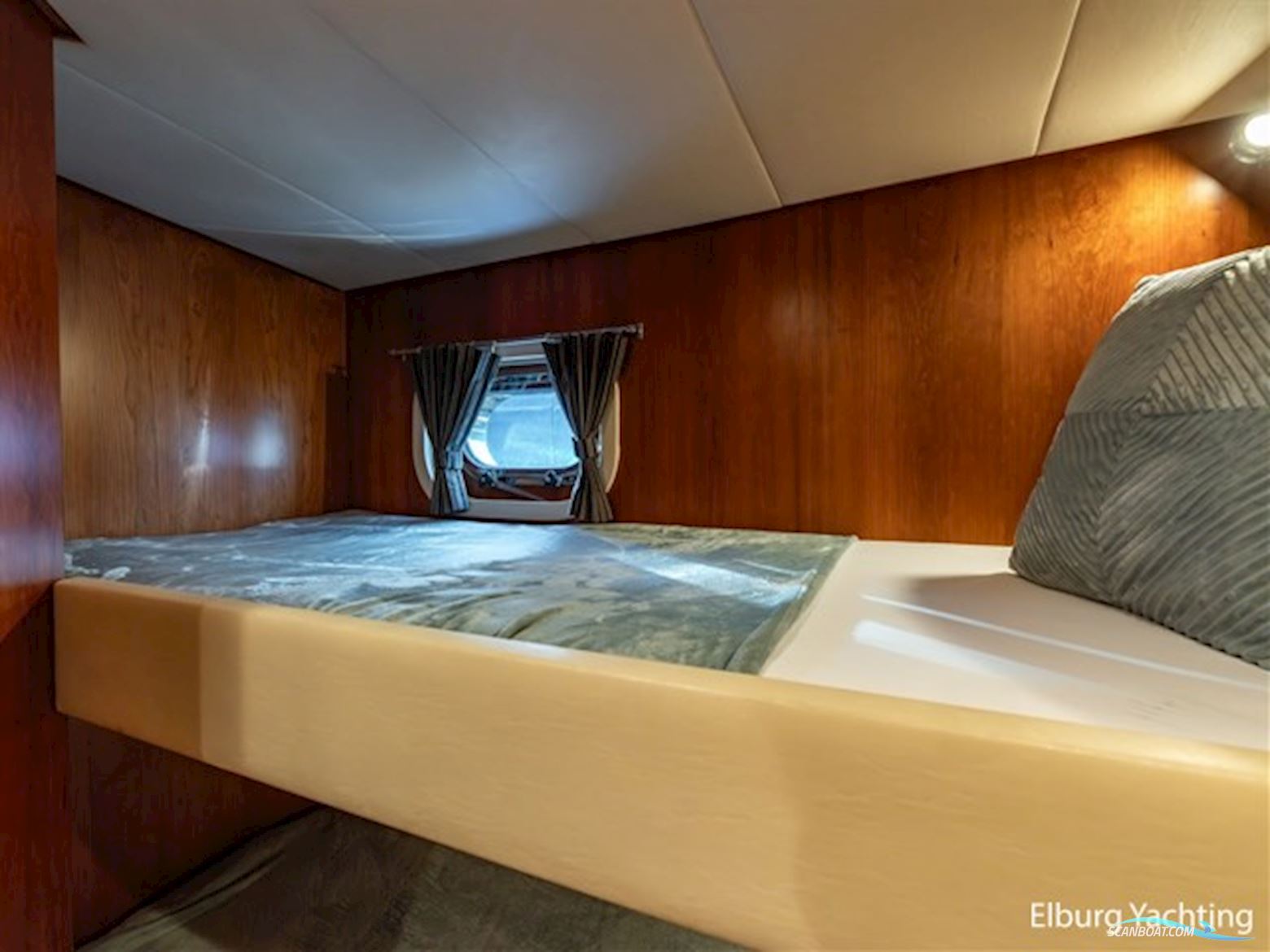 Valk Continental 1900 - Wheelhouse