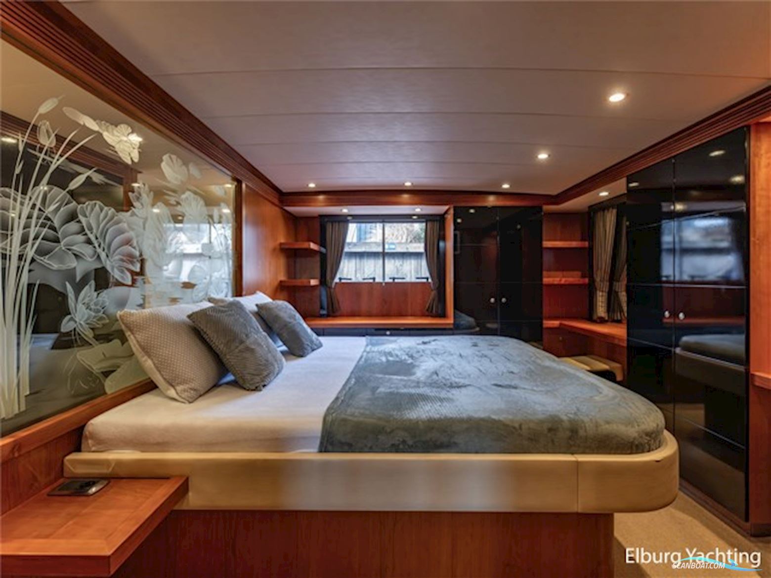 Valk Continental 1900 - Wheelhouse