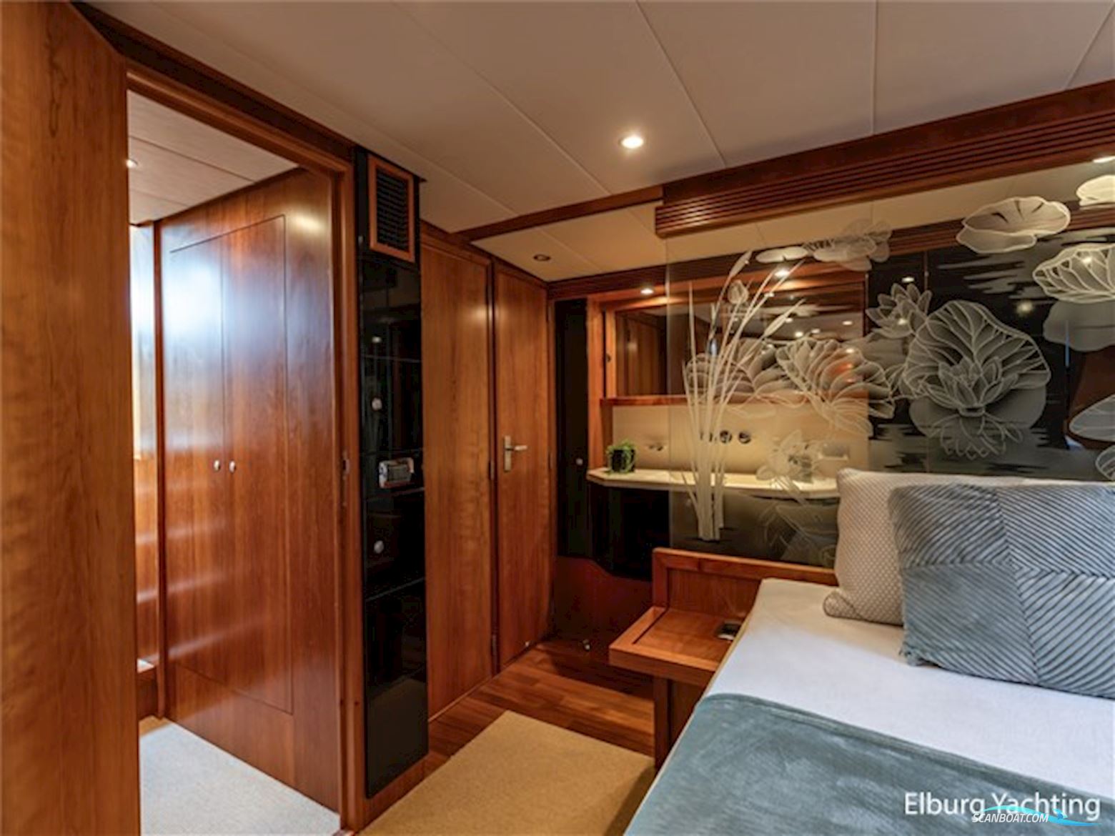 Valk Continental 1900 - Wheelhouse