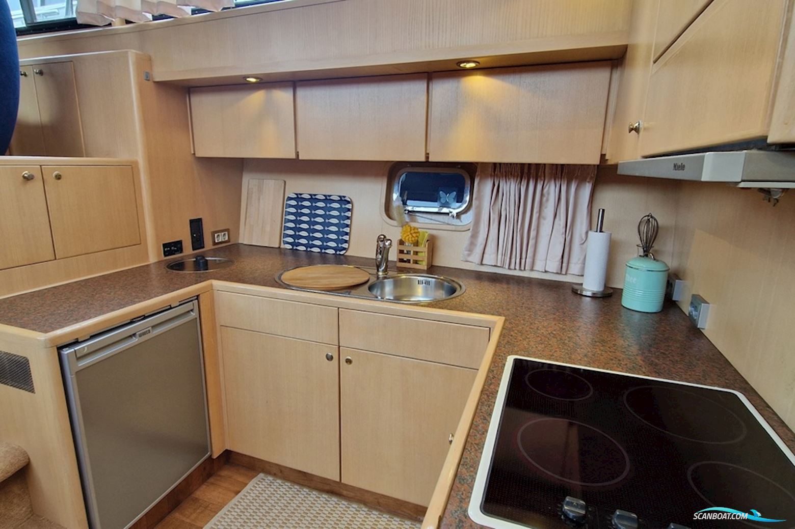 Valk Vitesse 48
