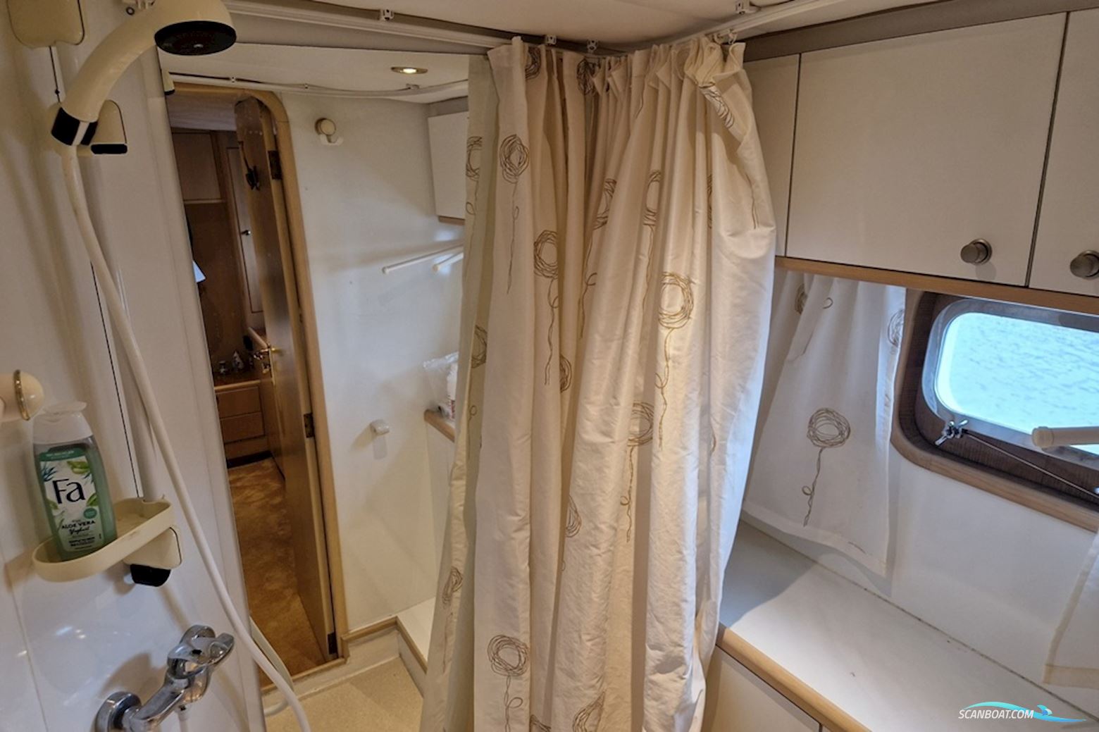 Valk Vitesse 48