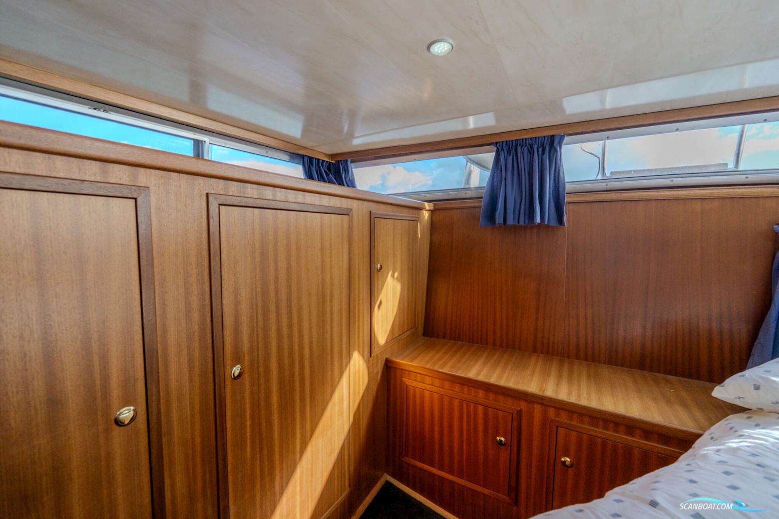 Valkkruiser 11.80 AK Cabrio