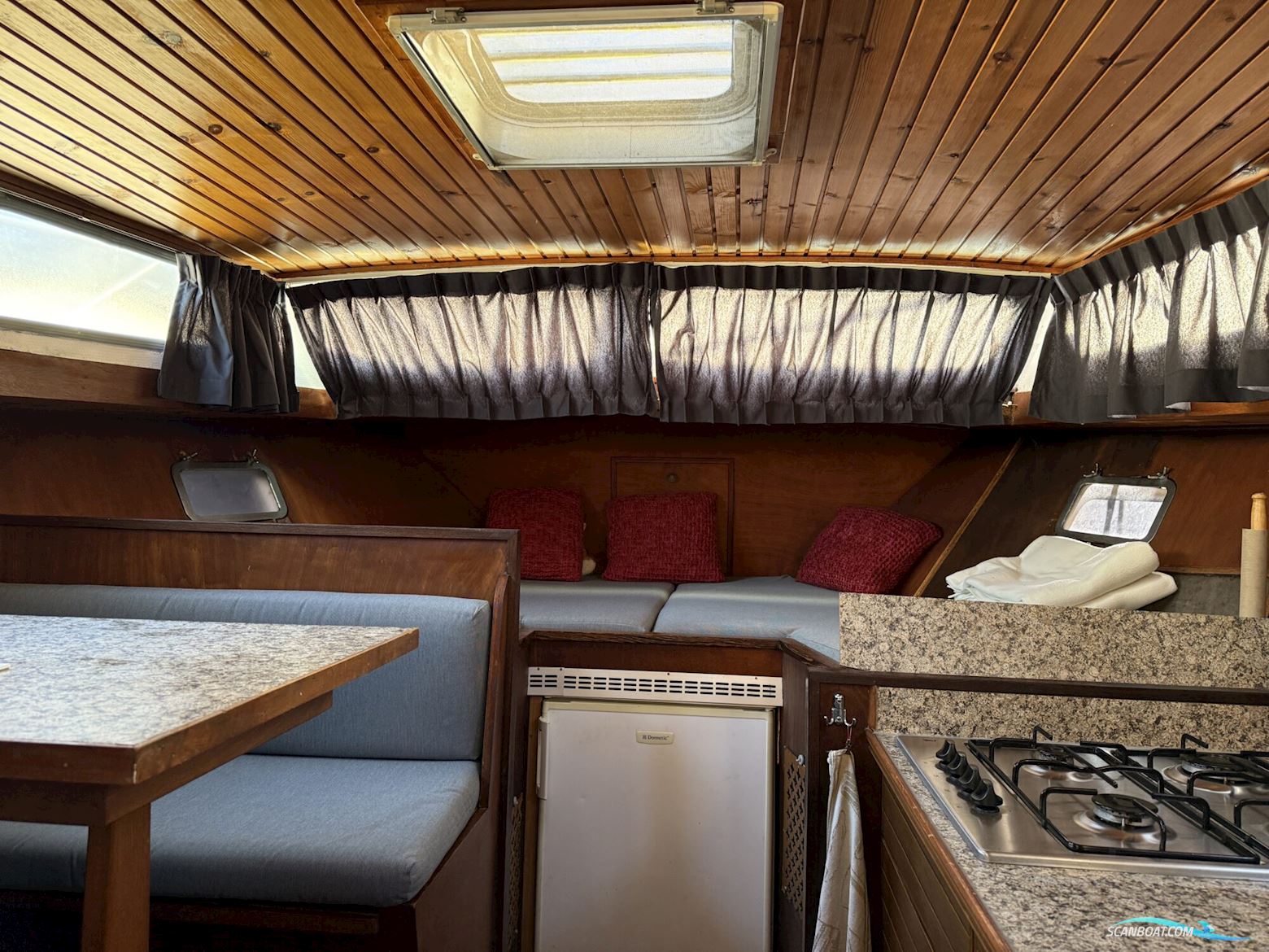 Valkkruiser 12.30 AK Cabrio