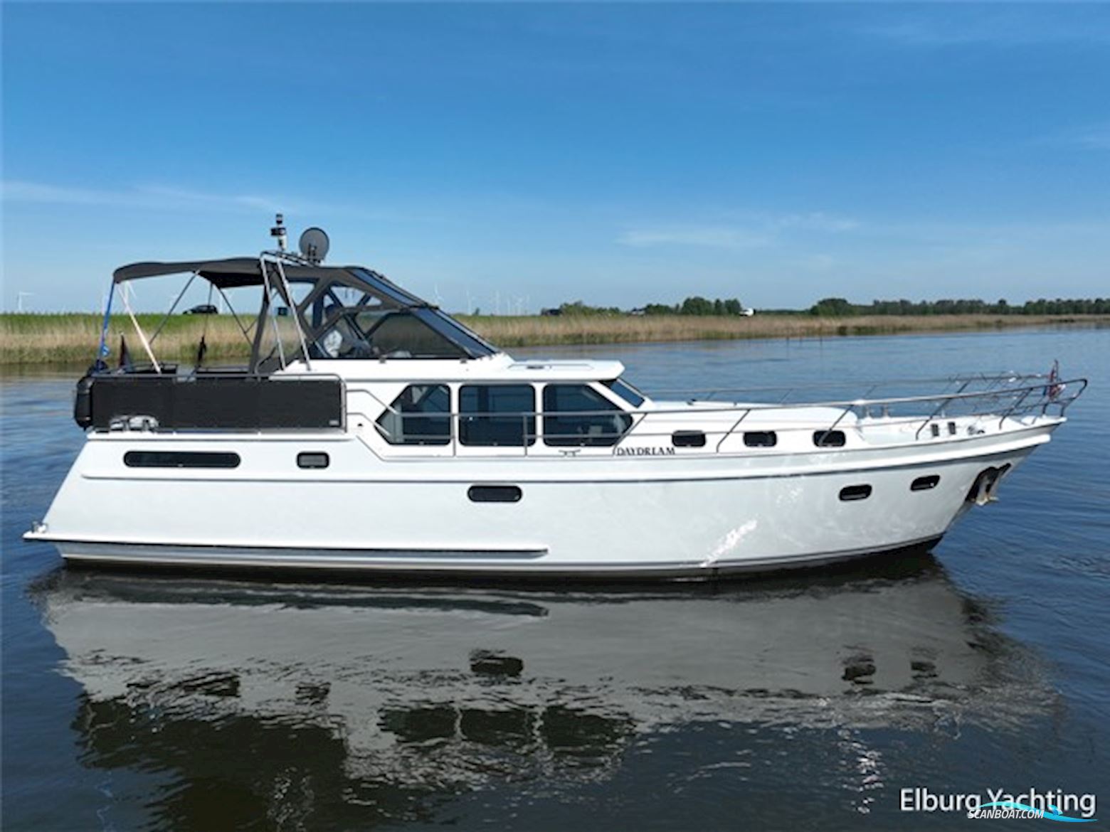 Valkkruiser 12.50 - Content Motorbåt 2001, Holland