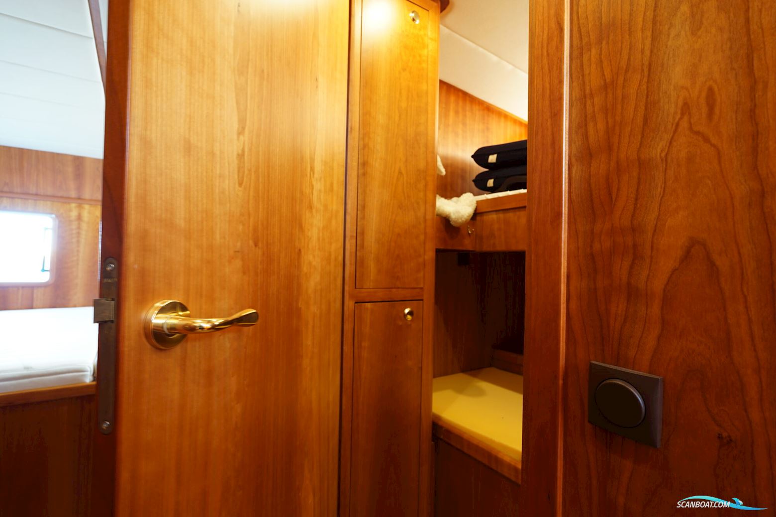 Valkkruiser Challenger 45 VS