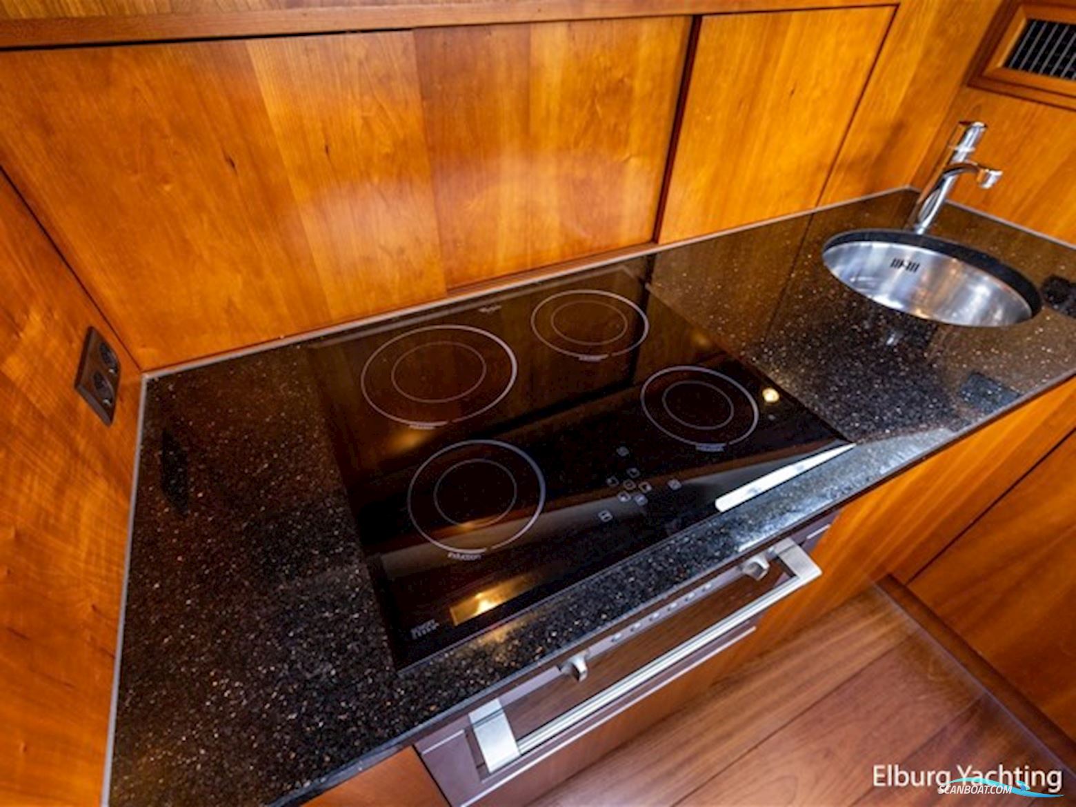 Van den Hoven Exclusive 1600 - Stabilizers 