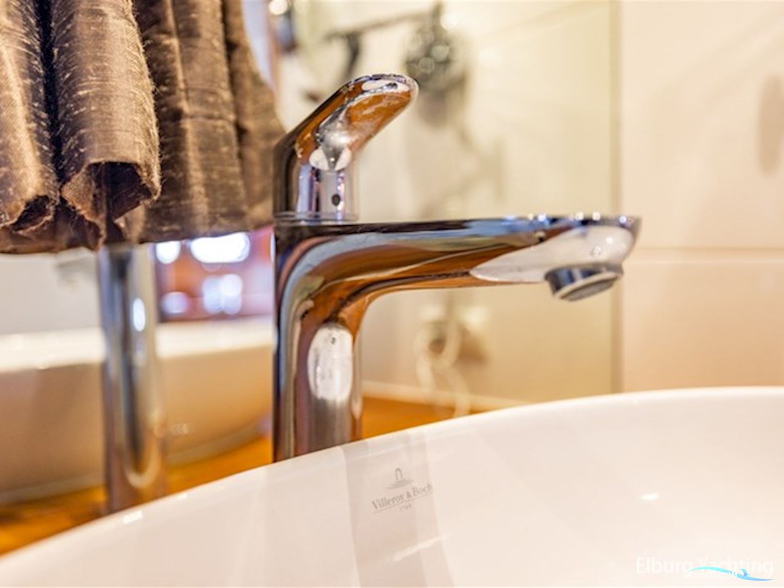 Van den Hoven Exclusive 1600 - Stabilizers 