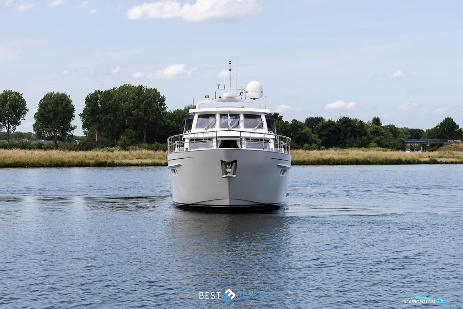 Van Den Hoven Exclusive 1600