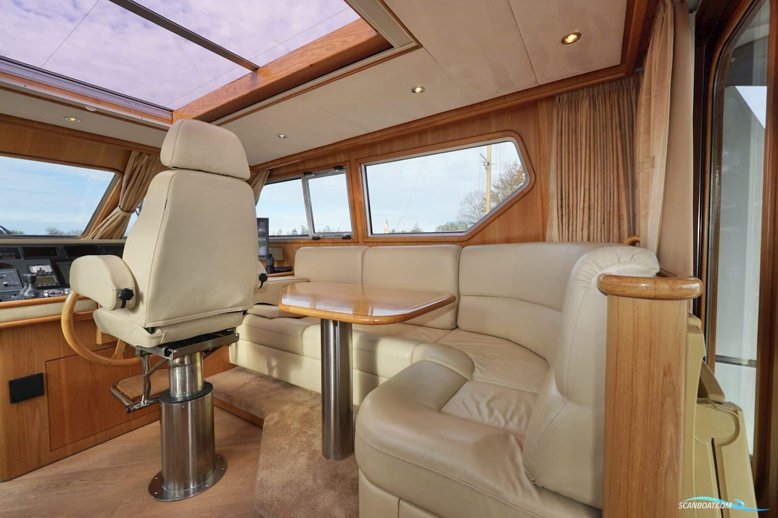 Van den Hoven Exclusive 18.00 VS