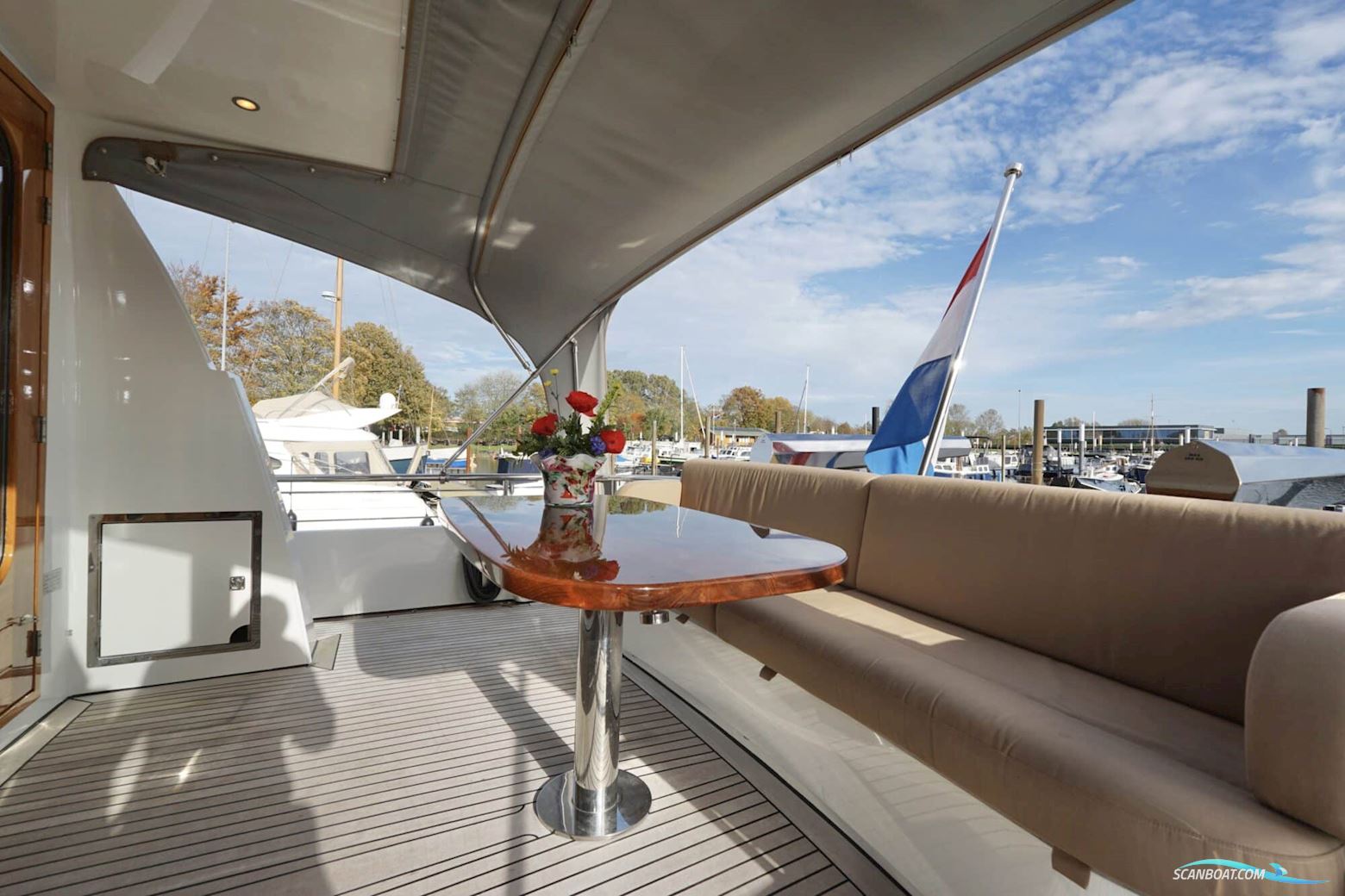 Van den Hoven Exclusive 18.00 VS