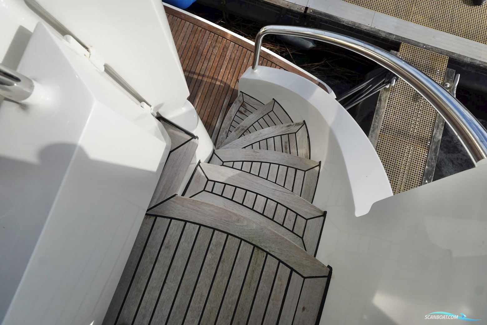 Van den Hoven Exclusive 18.00 VS