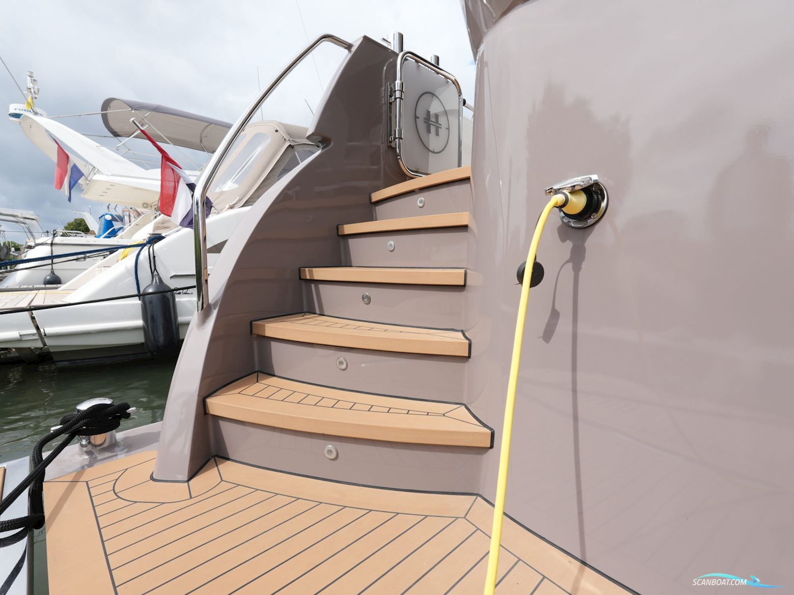 Van den Hoven Executive 15.00 MK II