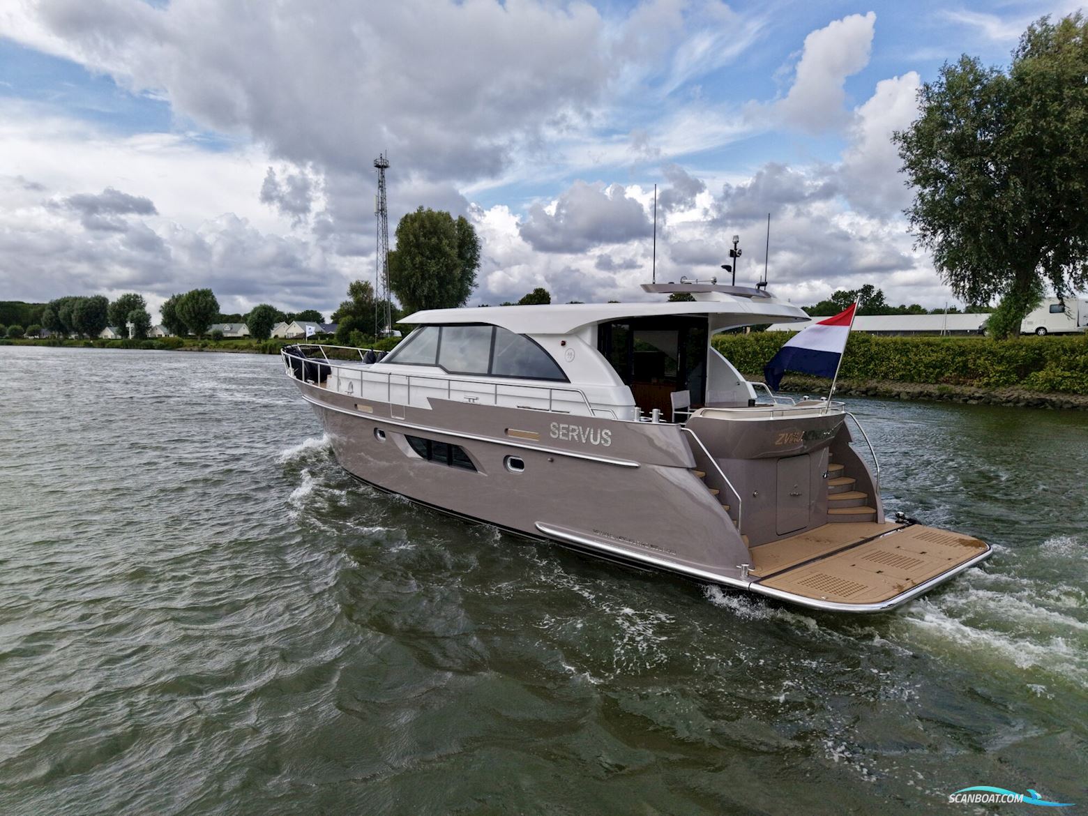 Van Den Hoven Executive 15.00 MK II