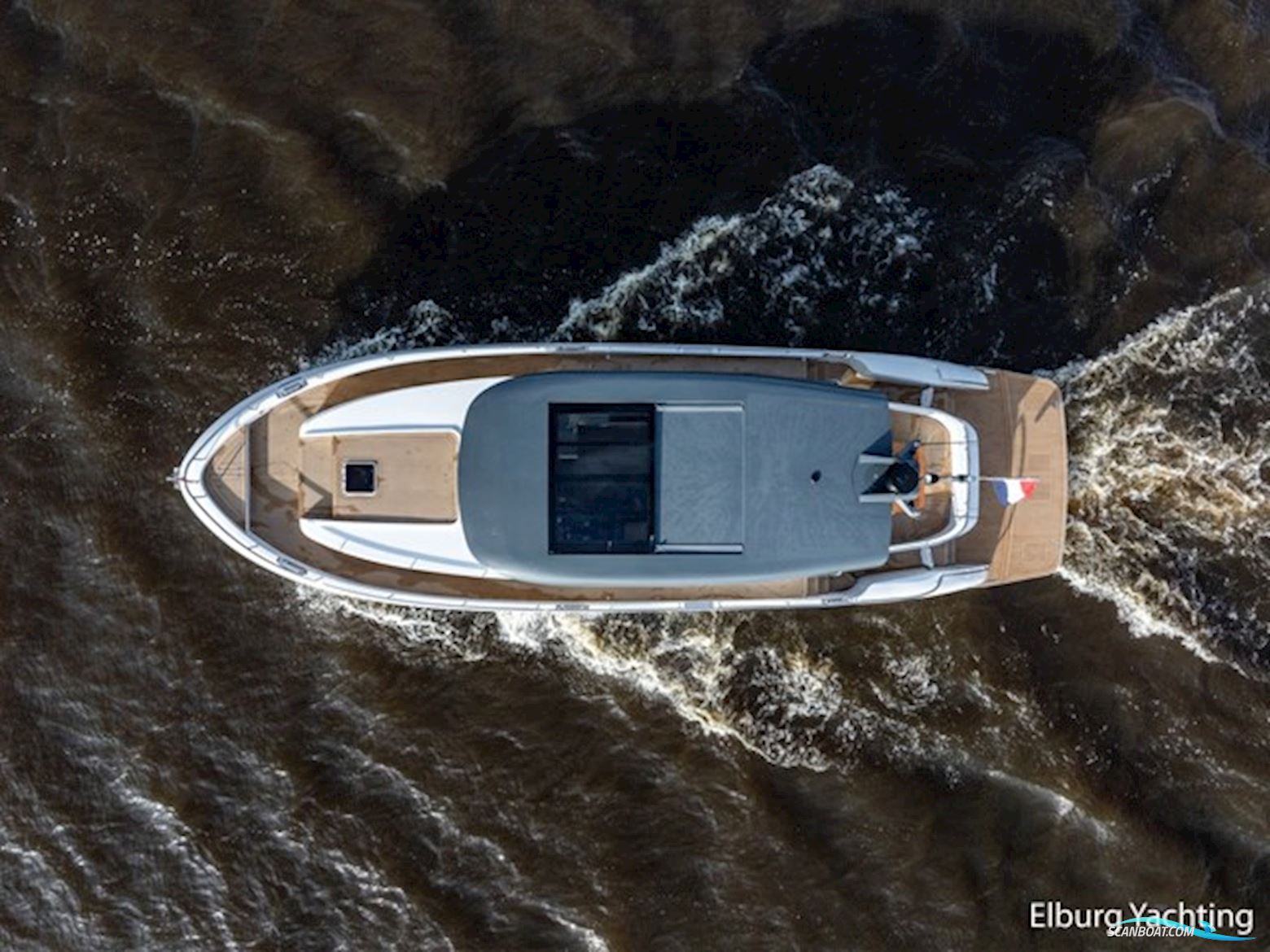 Van den Hoven Voyager 50 